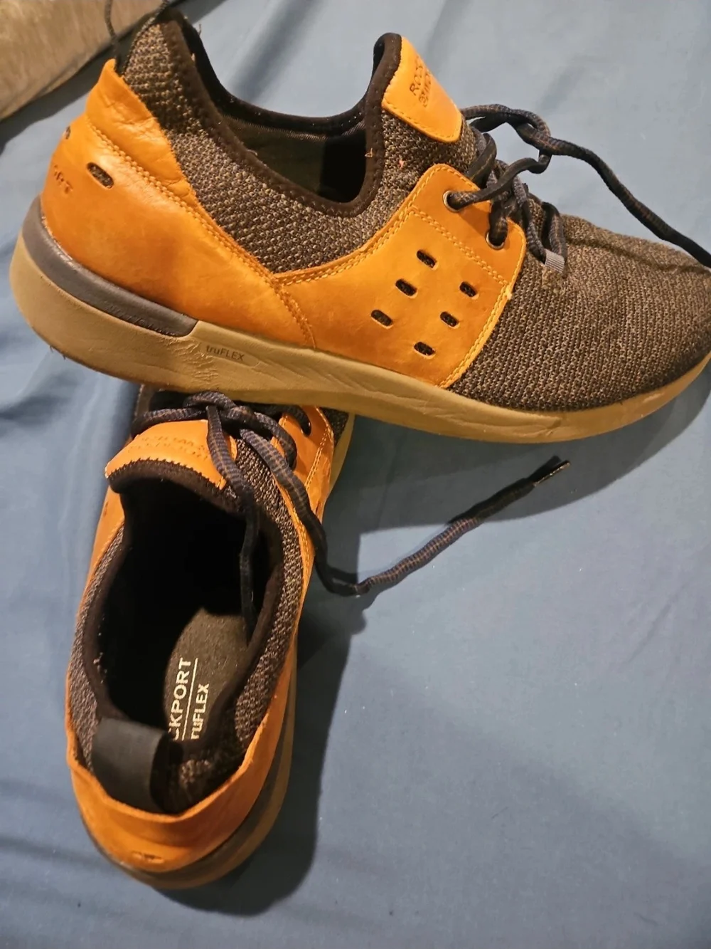 Rockport Steel Toe Men’s gray Knit Sneakers with Tan Leather Tabs